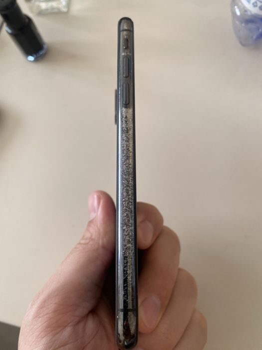 Iphone X в хорошем состоянии