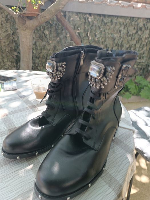 Дамски боти нови