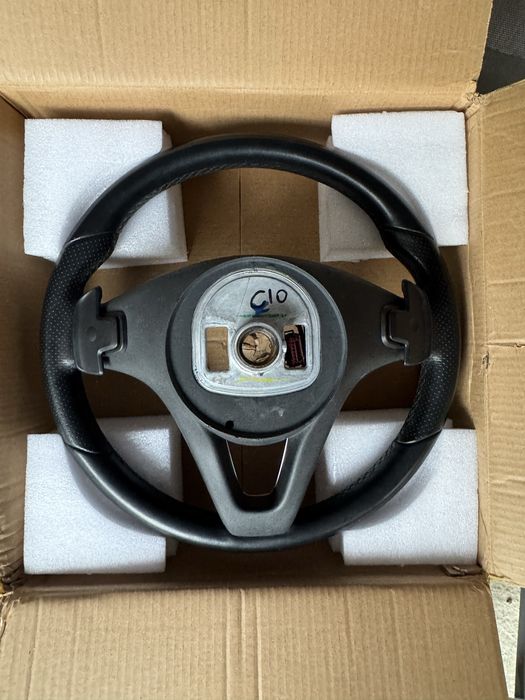 Volan,bară,grila,praguri mercedes glc(schimb cu jante)