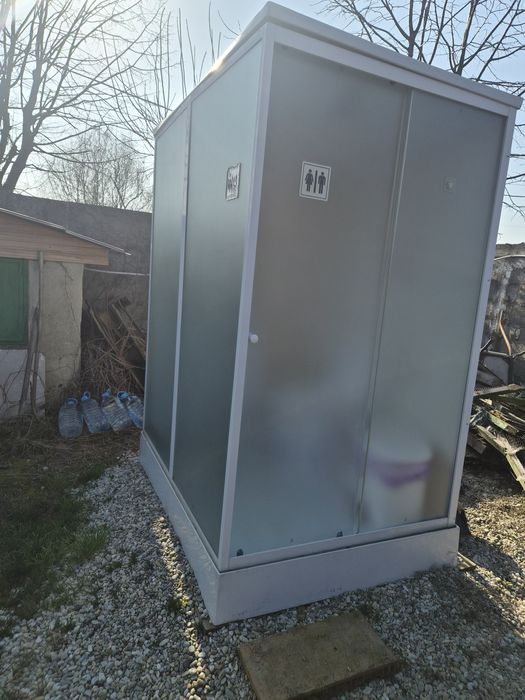 Vand toaleta modulara curte utilata complet