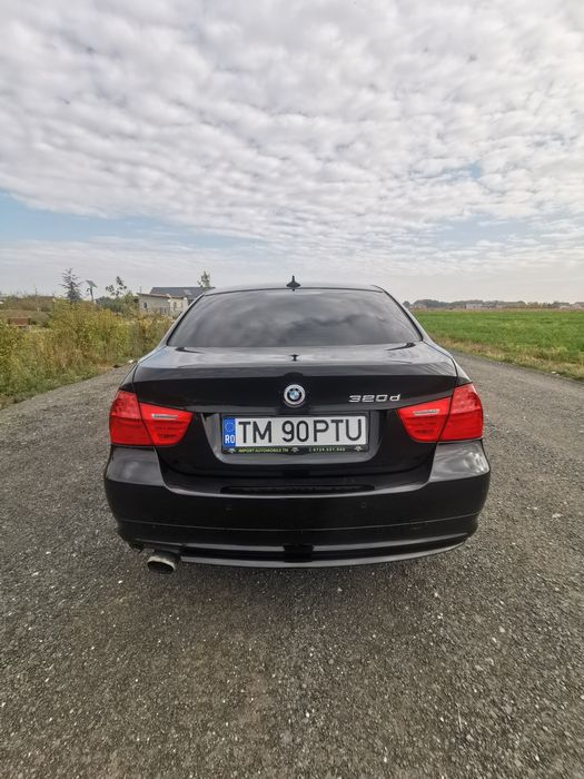 BMW Seria 3 2010 — imagine 2