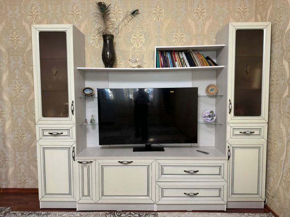 СТЕНКА ( в гостиную)