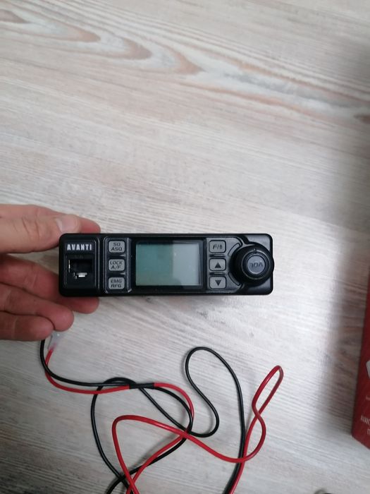 Vând Stație CB Avanti +Antena+Baza