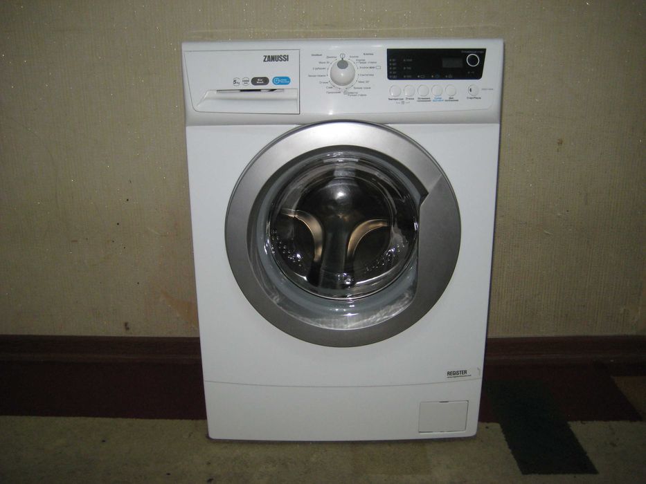 Кир мошина ZANUSSI 5кг автомат зур ишлиди айби йук деярли янги холатда