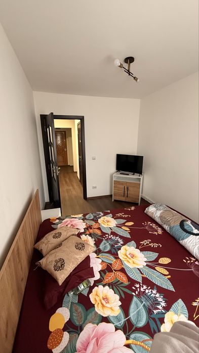 Apartament cu 2 camere de inchiriat.