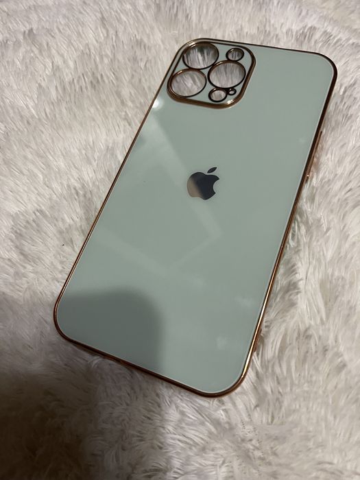 Продам новые чехлы на IPhone