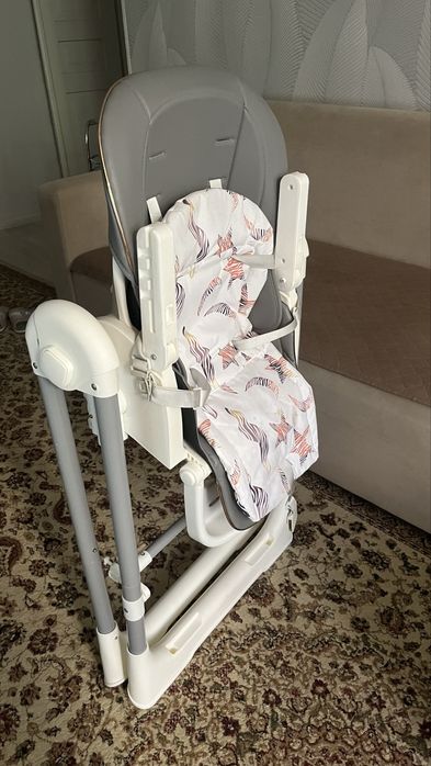 Продам стульчик для кормления