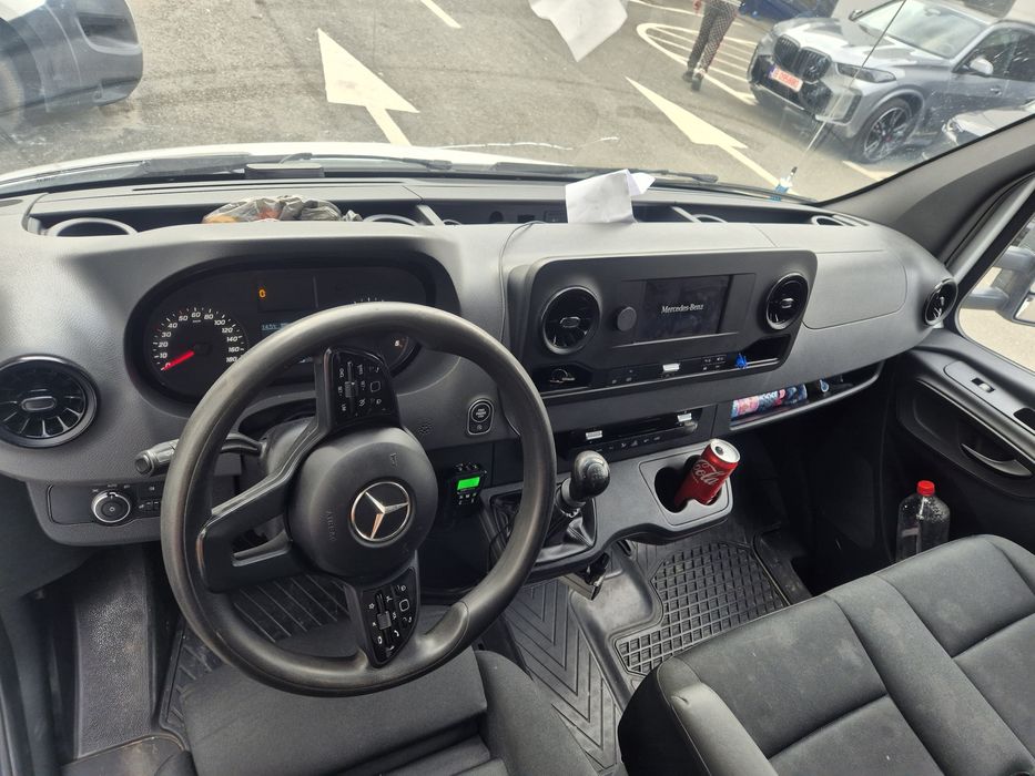 Autoplatformă mercedes sprinter