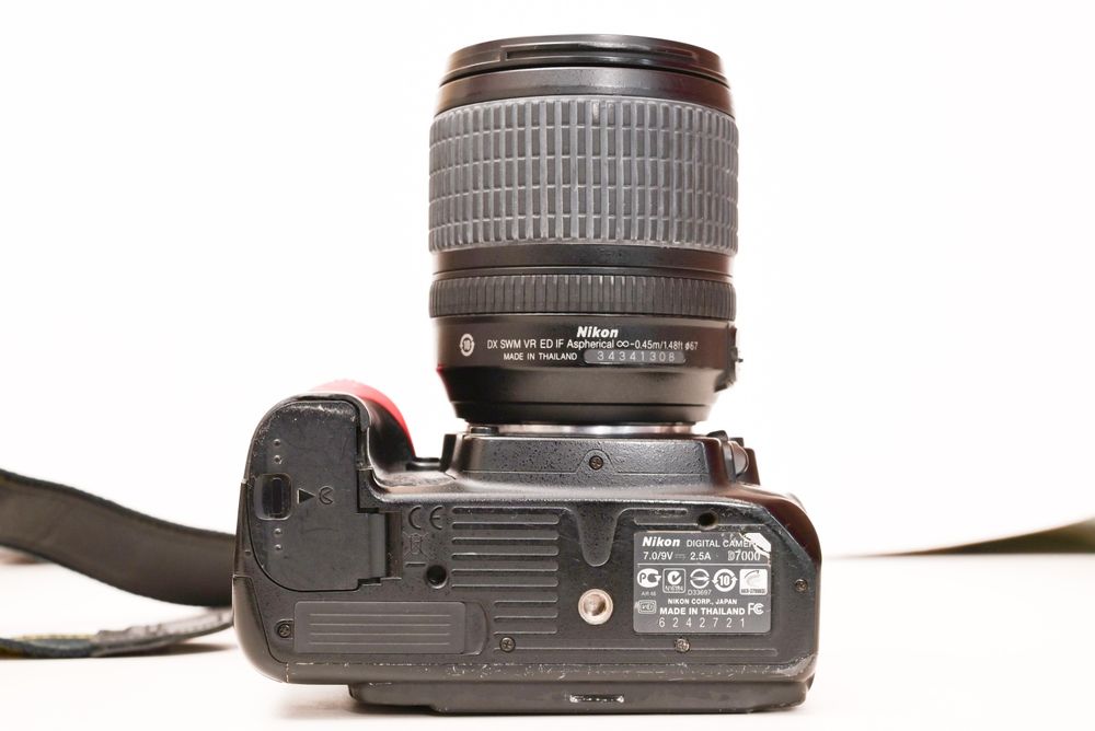 Nikon d7000 + 18-105 vr