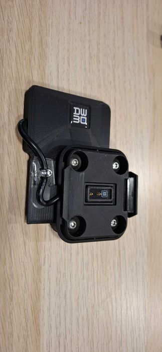 Стойка адаптор 3D AM E-nav XT за директен монтаж и захранване на Garmin XT към BMW мотоциклети