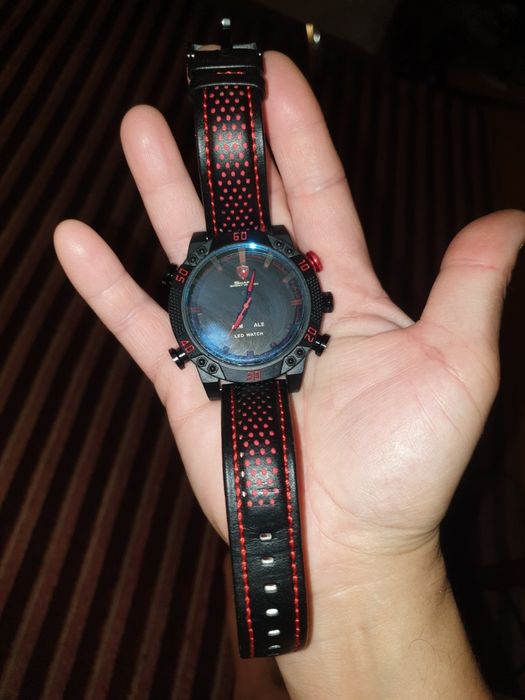 Продам часы shark sport watch
