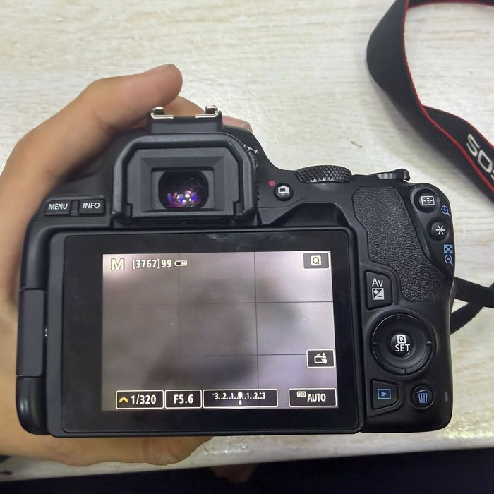 Canon 250d фотоаппарат