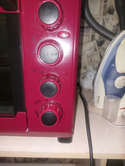 Продам духовой шкаф.