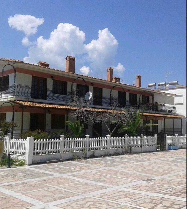 Продава лукс апартамент 48м2 първа линия в Неа Врасна, Северна Гърция