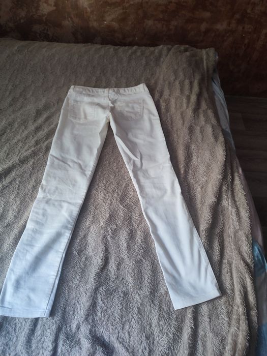 Женские джинсы для девушек