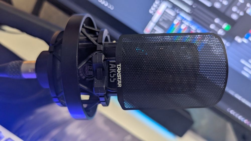 Продаю в идеальном состоянии wave xlr и tak55