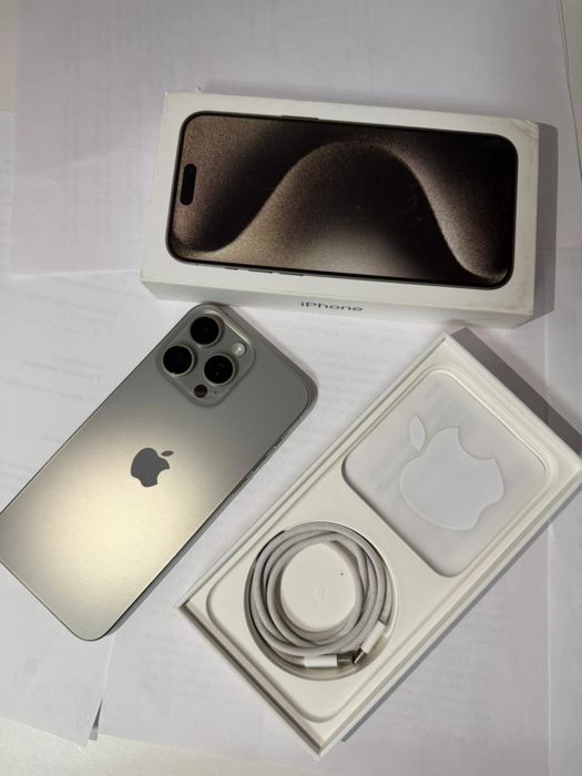 Продам Iphone 15 pro max