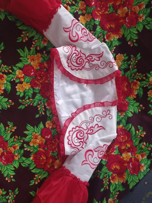 Казакша көйлек, национальные платья