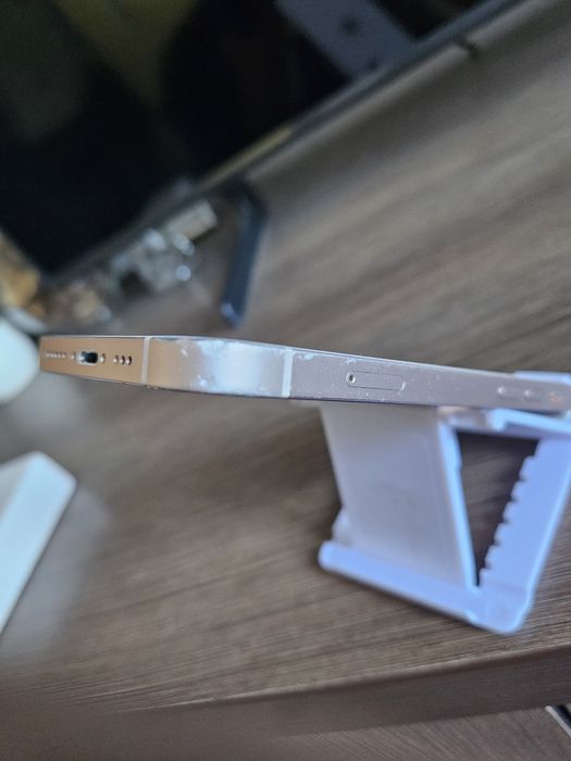 iPhone 13 rose roz