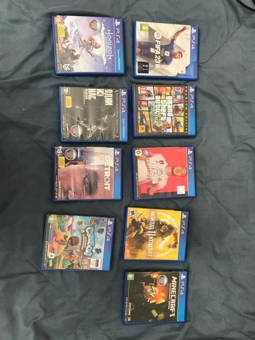 PS 4 slim в отличном состояний.