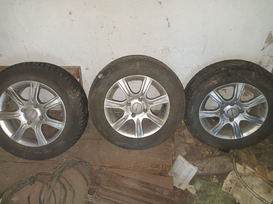 Продам резину с дисками