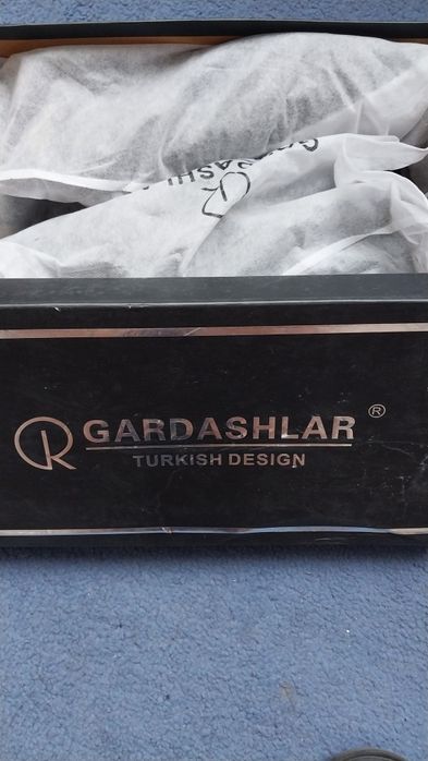 Продам кожаные туфли