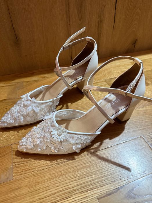 Pantofi de mireasa Novias