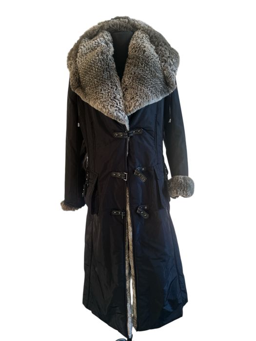 Продам пальто натуральный мех