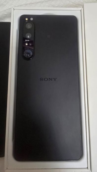 Sony Xperia 1 iv модель XQ-CT72