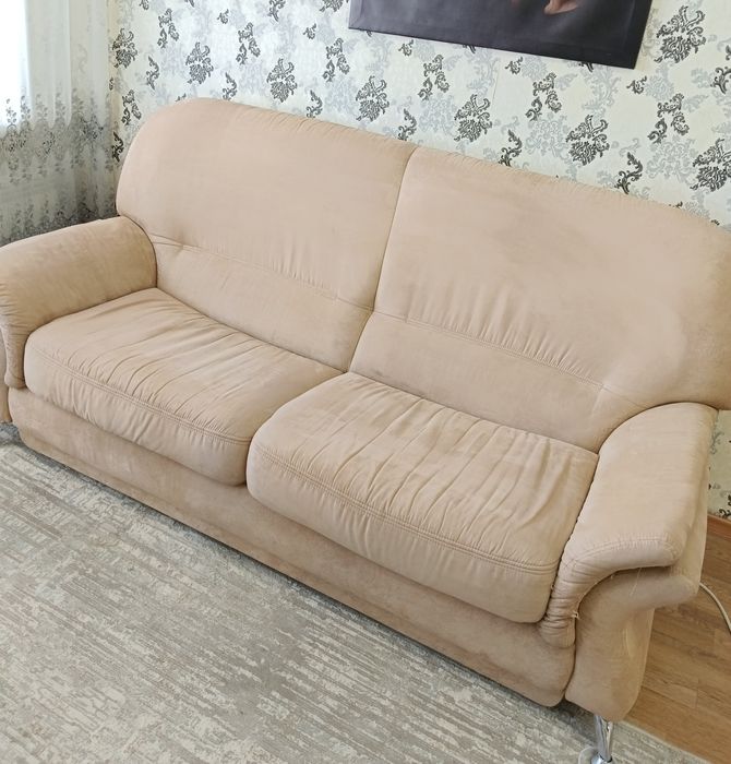 Диван и два кресла