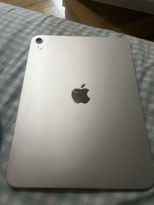 Ipad A 16/ ipadOS 18.7.8