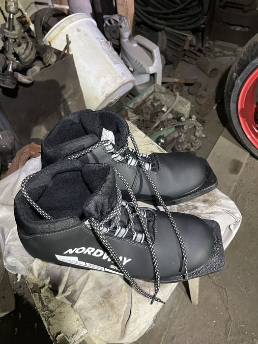 Продам ходовые лыжи