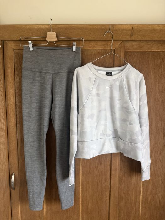 Nike Dri-fit спортен сет клин с висока талия и блуза - 25€