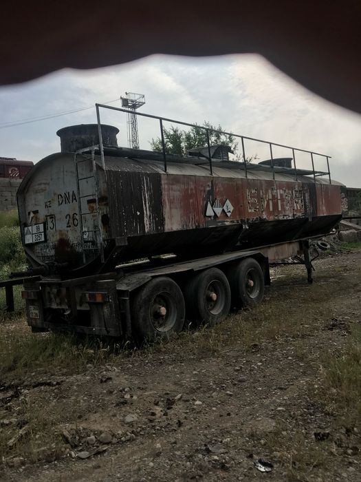 Полуприцеп битумовоз