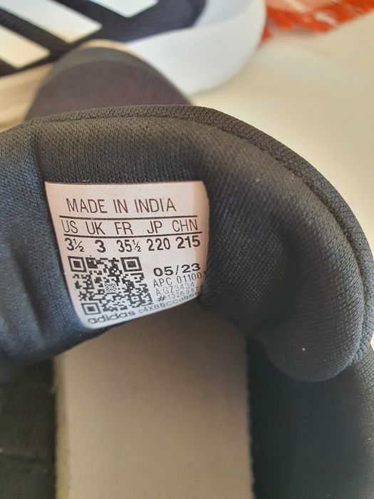 Маратонките са оригинални в перфектно състуяние