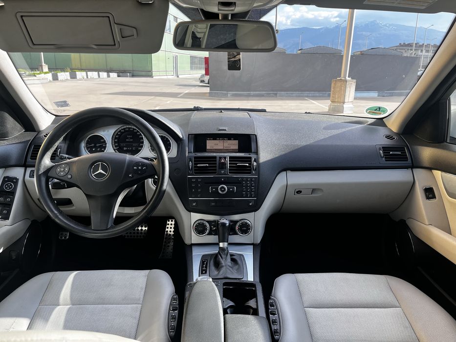 Mercedes Benz C230