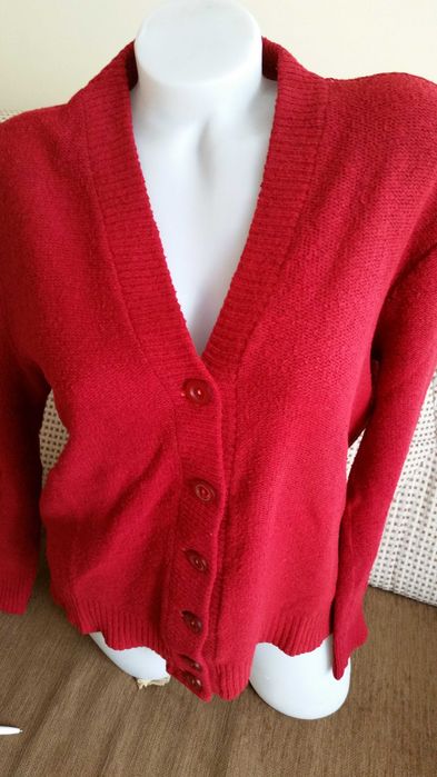 Топли, меки блузи, жилетки- 6 лв