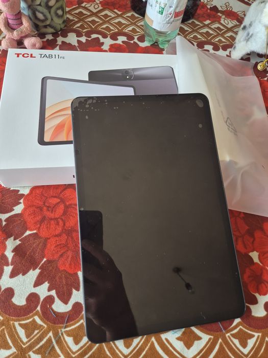 Tcl tab 11Fe  8 ядрен процесор 4Ram