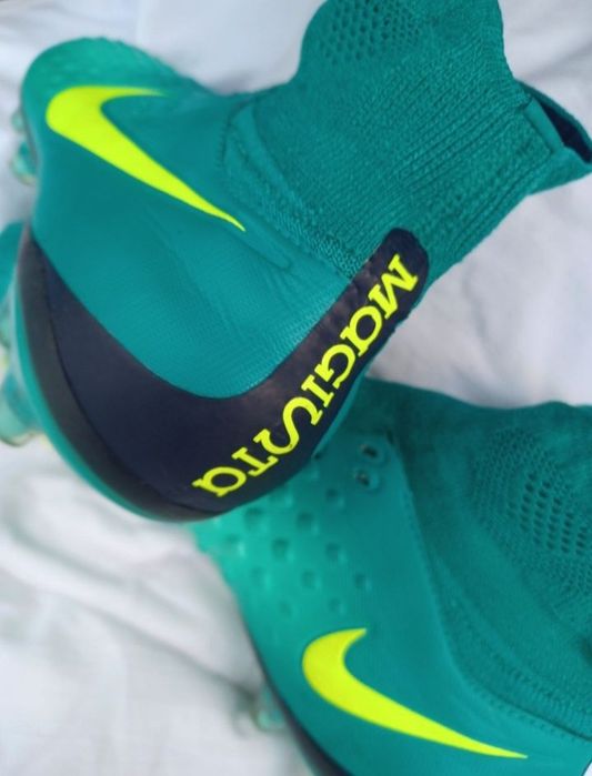 Бутонки евтини Найк Адидас Пума 28–47 | бюджетни футболни обувки за тренировки и мачове + Стоножки TF