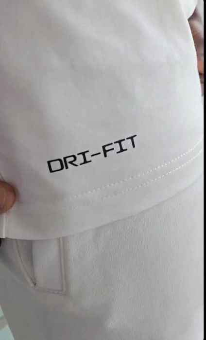 NIKE Dri-Fit Hydroguard T-shirt