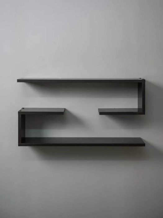 Полка Clone настенная парящая, со скрытыми креплениями в комплекте.