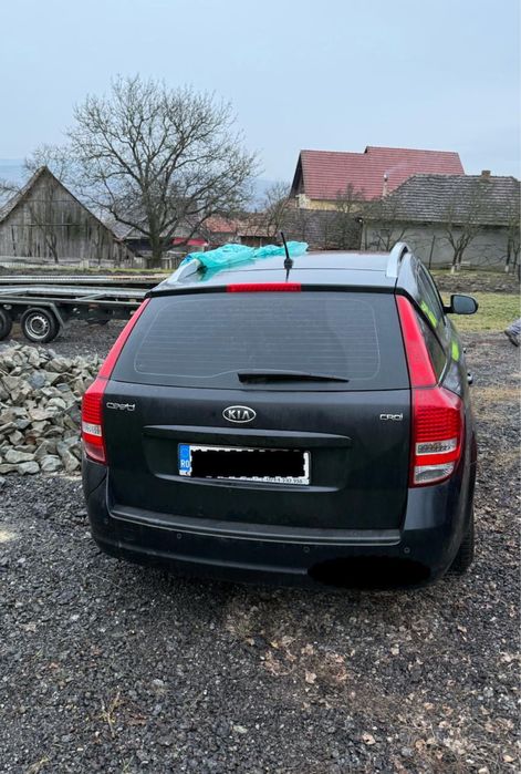 Dezmembrez Kia CEED 1.6 CDRI  D4FB 94KW  (128 CP) an 2012 . 6 trepte .