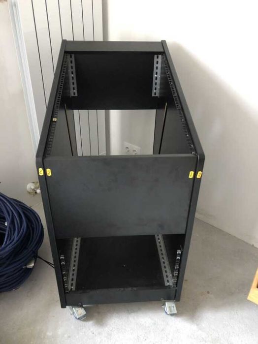 23U-big rack                                                         .