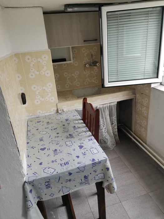Дава се под наем Ателие в Разград, Варош - 16 кв.м за 132.6 € - Снимка #2