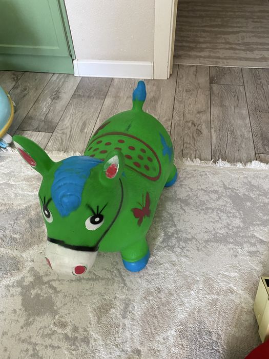 машина и рещионвая лошадка