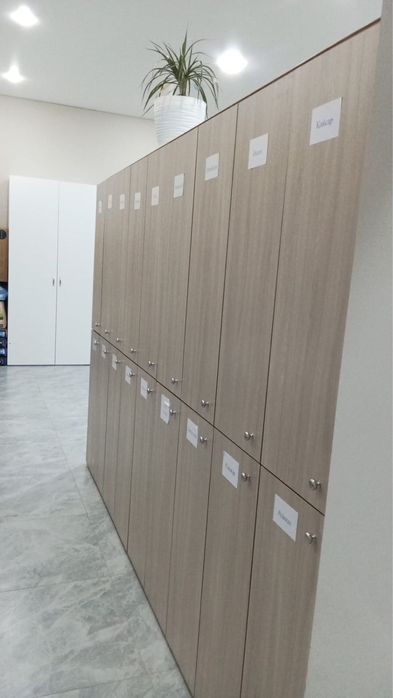Продам шкаф для раздевалки