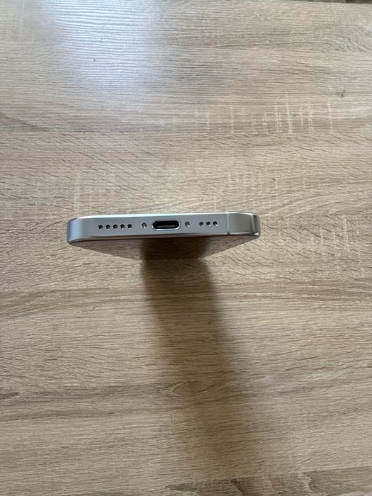 iphone 16 pro (piese de schimb)