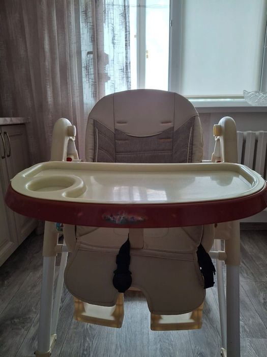 Продам детский стульчик для кормления