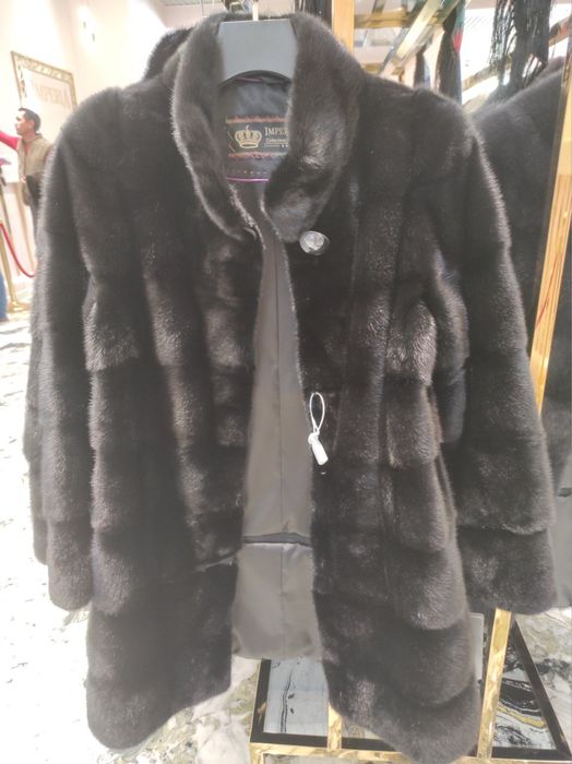 Новая норковая шуба, трансформер- цвет Черный бриллиант.