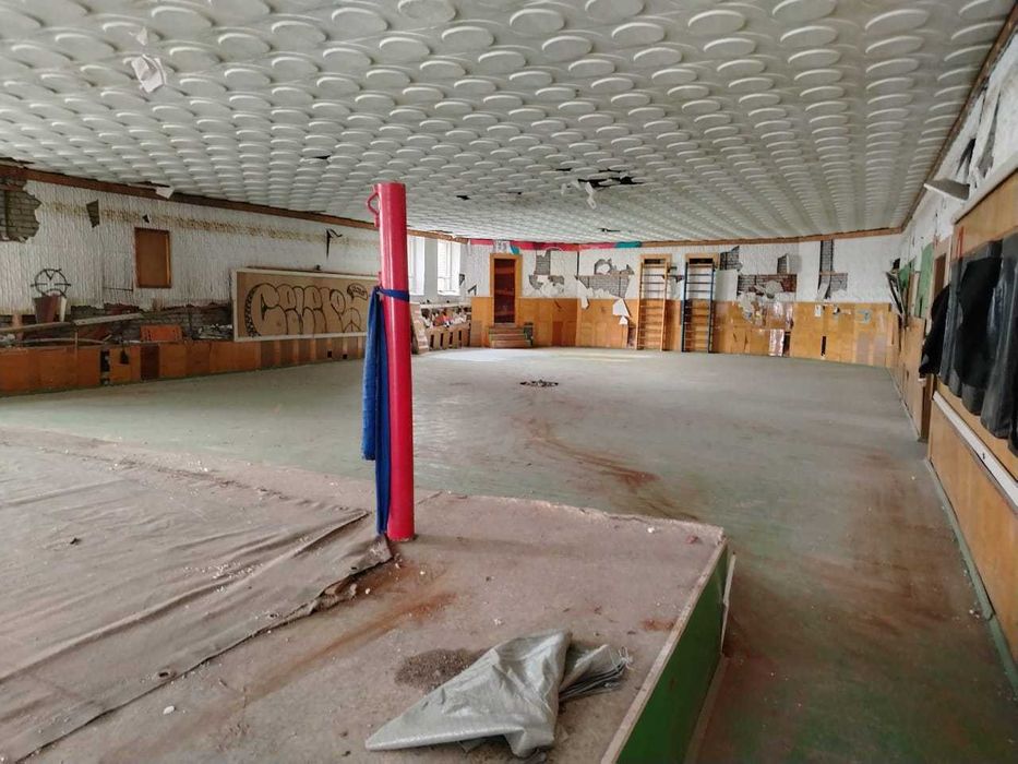 Продам здание в 3х уровнях на земельном участке  в КЖБИ